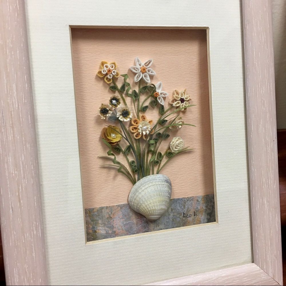 Quill Art Set Artist Signed Floral Shell Motif in Shadow Box - Picture 6 of 16